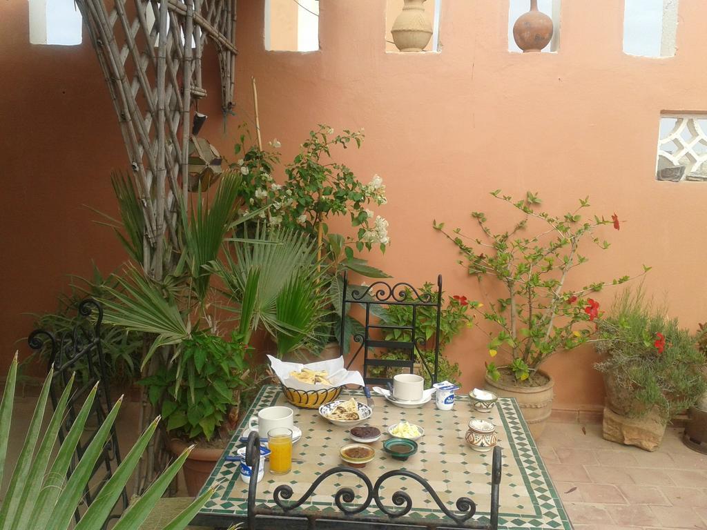 Chambres D'Hotes Les Amis Taroudant Exterior foto